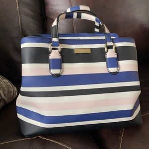Medium Kate Spade purse